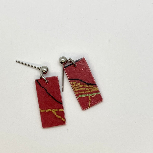 Label earrings