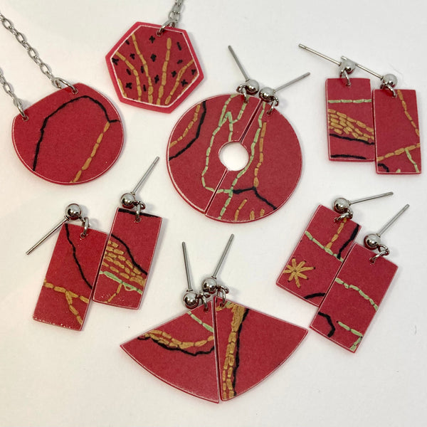 Label necklace