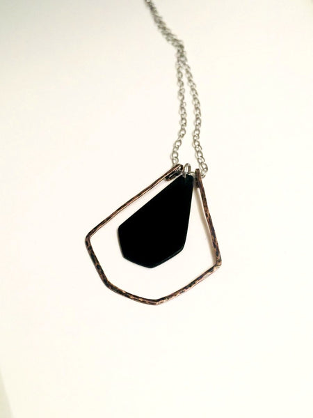 Hammered wire black