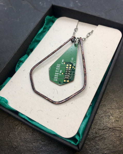 Hammered wire circuit